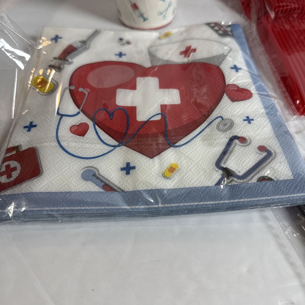 NURSE party decorations and table setting for 12 Banner NEW - Picture 4 of 5